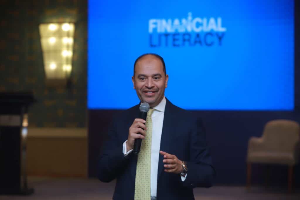 الدكتور عبد العزيز نصير المدير التنفيذي للمعهد المصرفي المصري