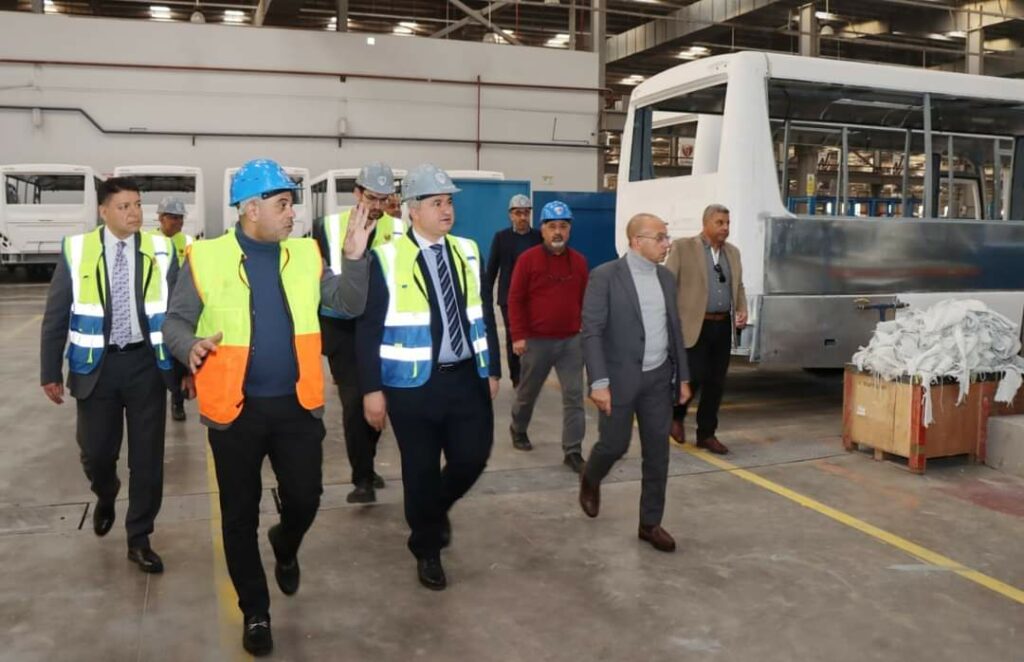 رئيس الهيئة العامة للتنمية الصناعية يزور مصنع جيوشي لصناعة وسائل النقل