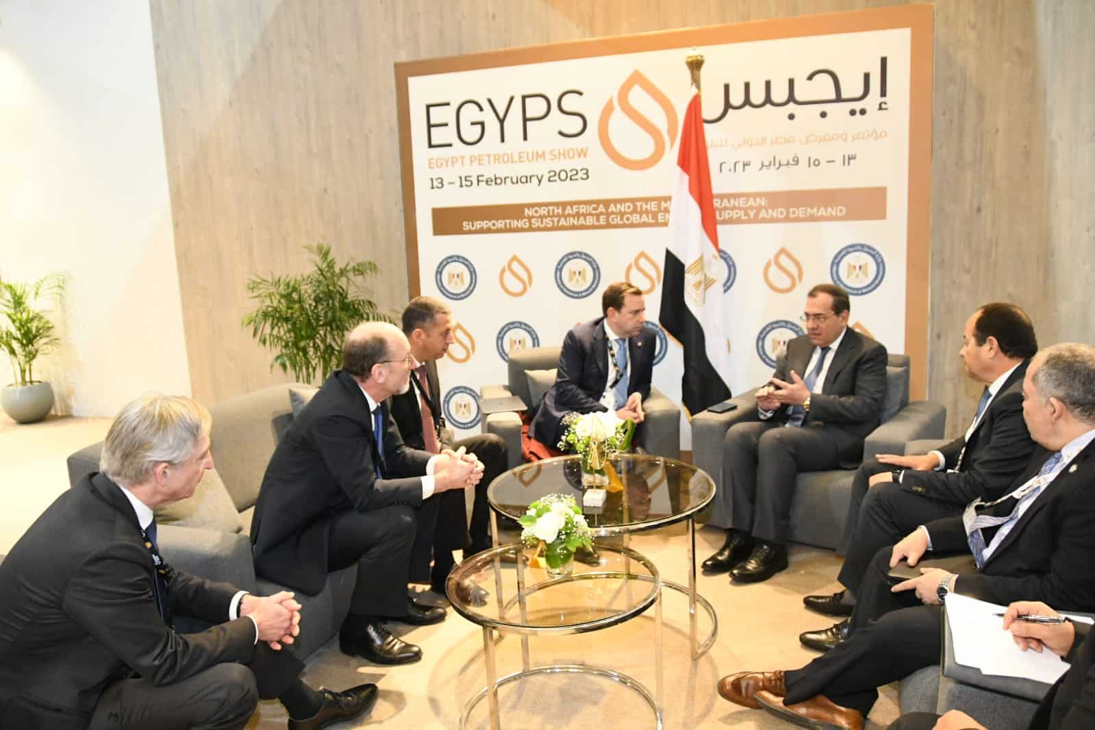 6 شركات عالمية تتطلع لتعزيز حجم أعمالها في صناعة البترول والغاز بمصر