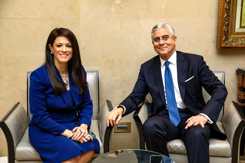 الدكتورة رانيا المشاط مع فريد بلحاج، نائب رئيس مجموعة البنك الدولي لمنطقة الشرق الأوسط وشمال أفريقيا