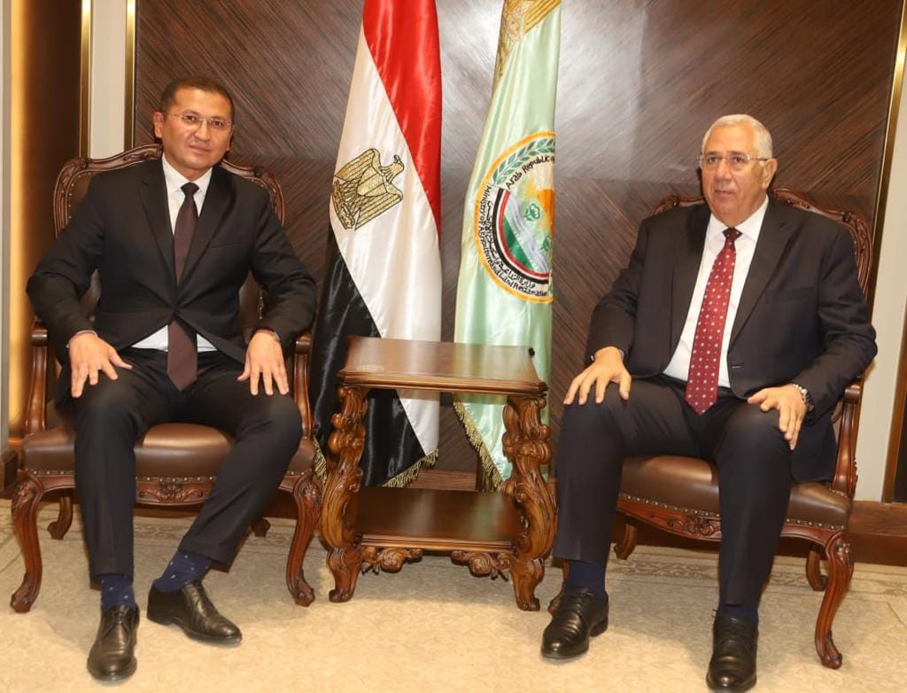 القصير يلتقي سفير أوزبكستان بالقاهرة