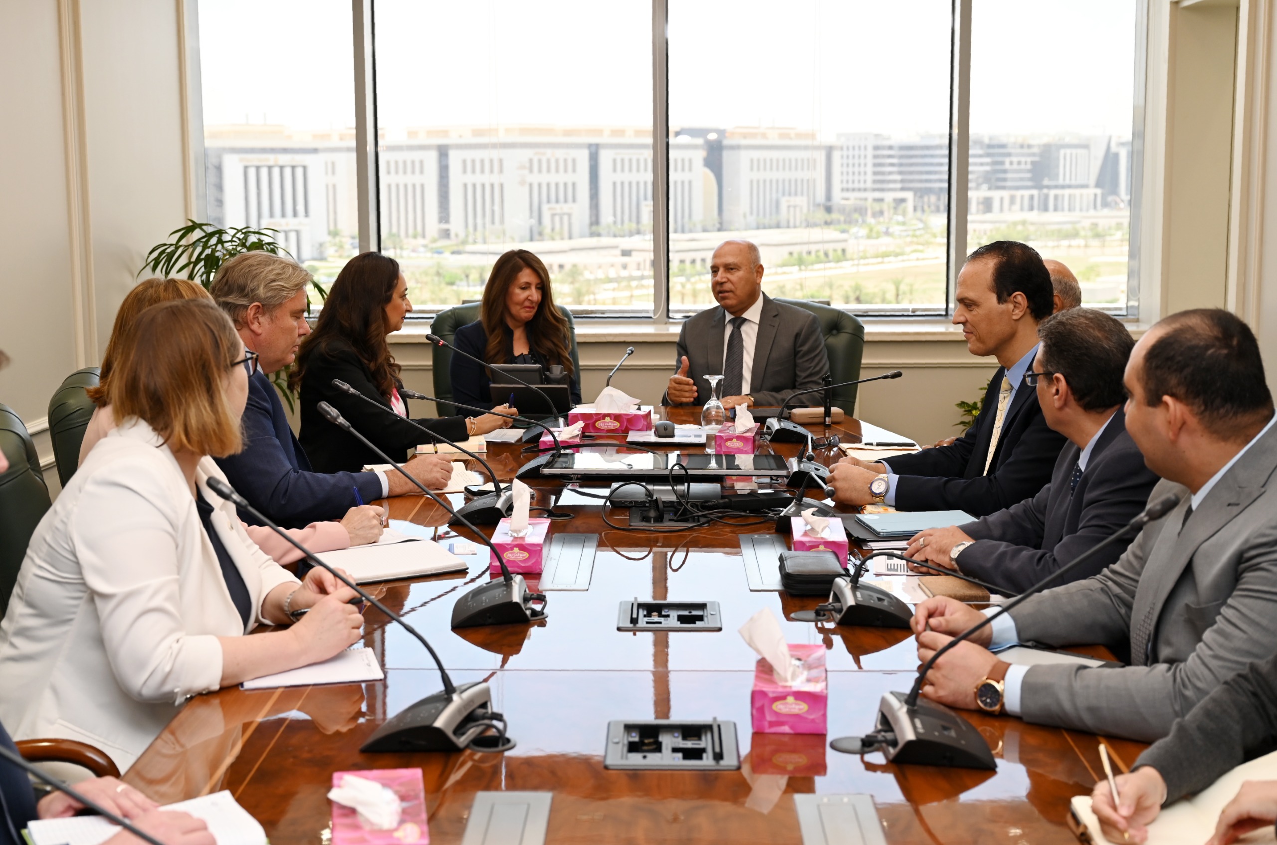 شركة سيارات أمريكية